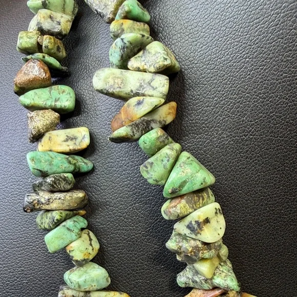 Natural African Turquoise chip necklace - Picture 3 of 4